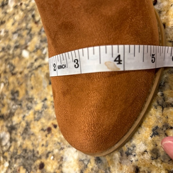 FOREVER. WOMENS BOOT SUEDE SIZE 7  Stacked Heel Dark Camel  Round Toe - Picture 11 of 12